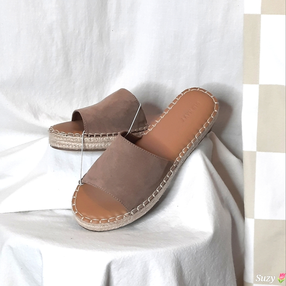 OLD NAVY Espadrilles Slides, Tan and Cream, Brand New with Tags